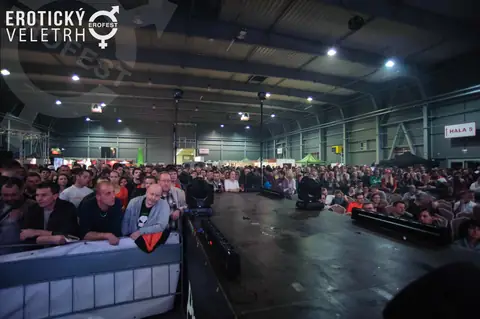 Erotický veletrh 2016 — fotografie 9 z 36